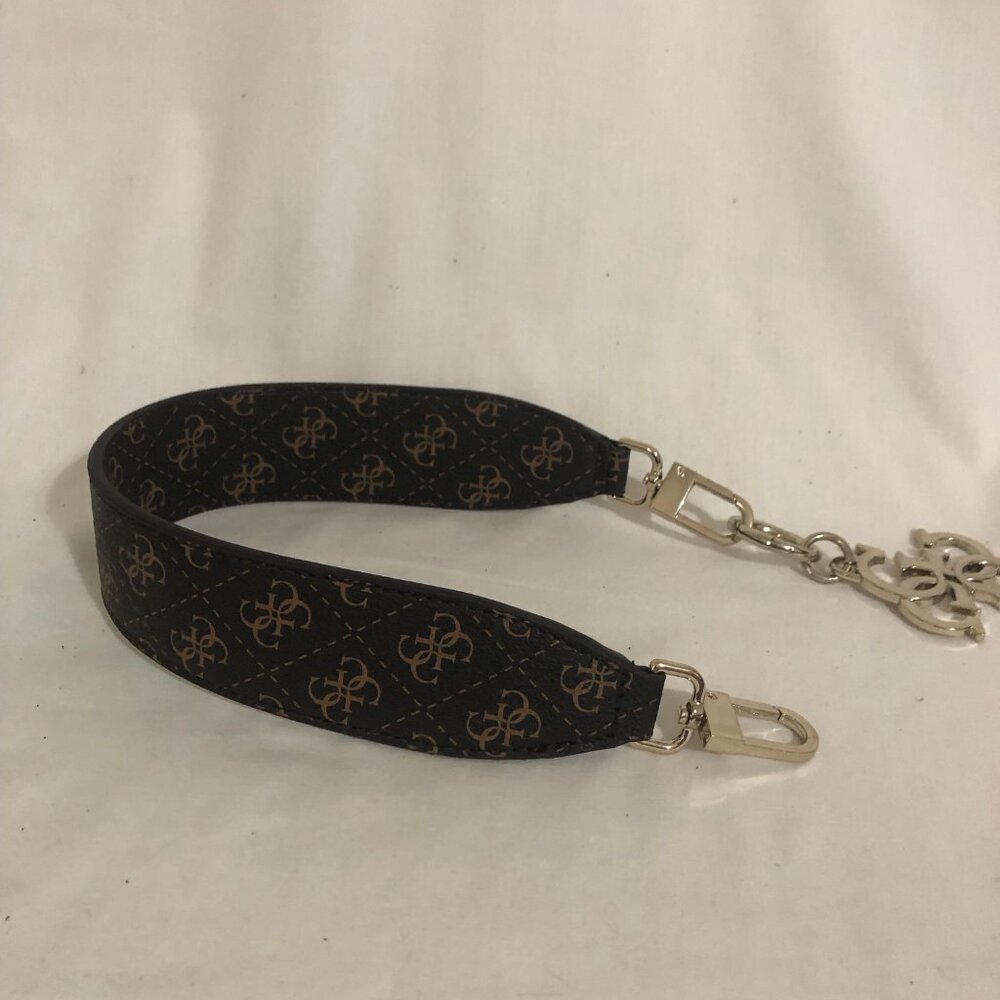 Guess Quattro G Logo Purse Handle with Charm - Picture 3 of 6